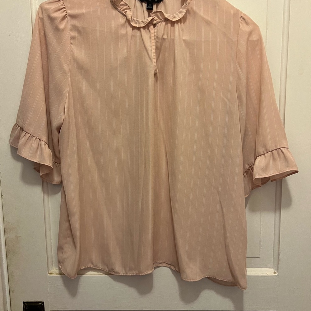 Banana Republic Pink Ruffled 3/4 Sleeve Blouse